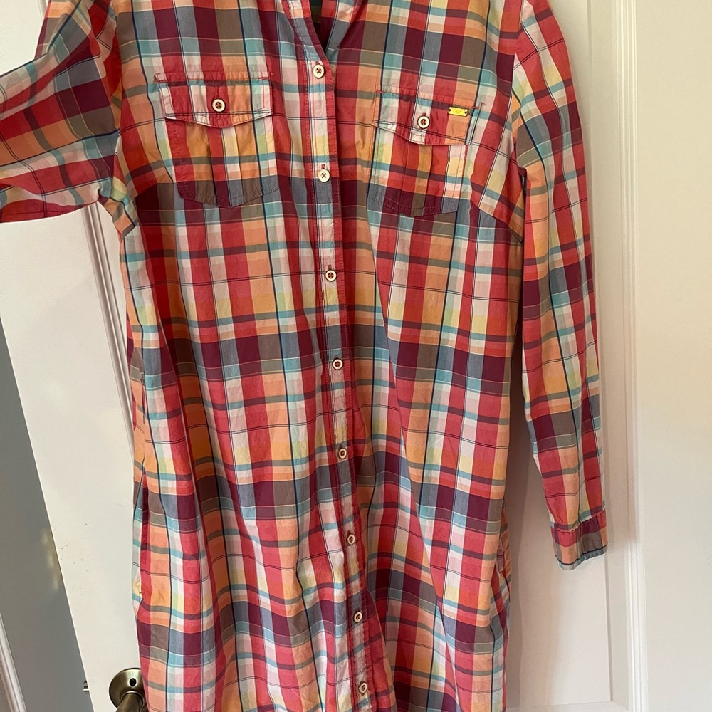 Woman shirtdress in good condition